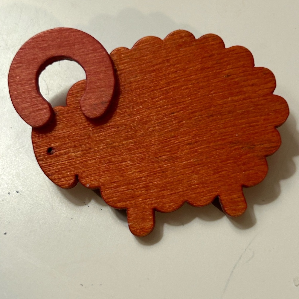 AARIKKA Vintage Passi Ram Brooch